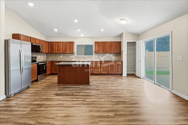 Photo - 12336 Deersong Dr N
