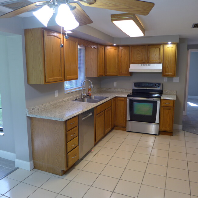 Photo - 26412 Rolling Acres Dr