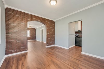 Photo - 930 Freeman St