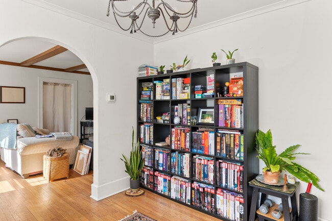 Photo - 1211 Brooklyn Ave Unit 1211 Brooklyn Ave