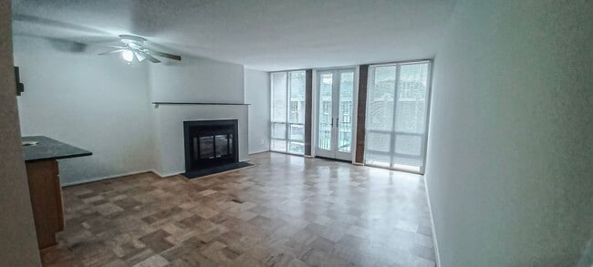 Photo - Cozy 1 Bed 1 Bath Unit With Gorgeous Views In Historic Lake Anne Of Reston