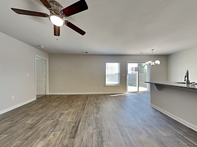 Photo - 36 Blue Fescue Way