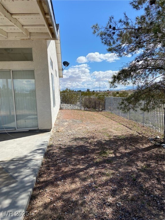 Photo - 2690 Dapple St