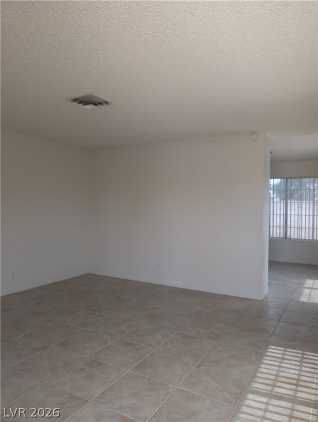 Photo - 4446 Honeydew Cir