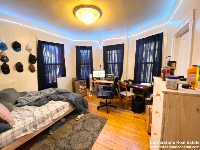 Photo - 55 Hillside St Apartment Unit 2