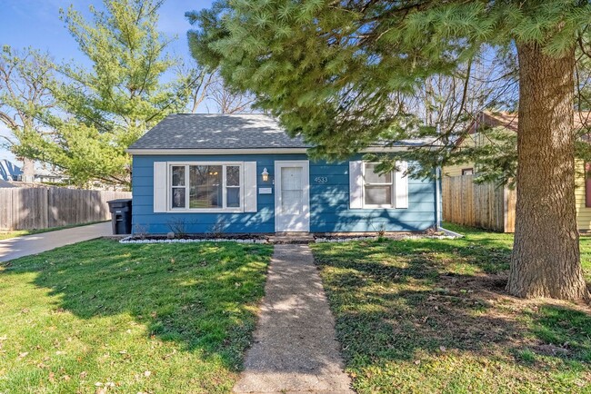 3 bed 1 bath Home on Rock Island/Moline bo... - 3 bed 1 bath Home on Rock Island/Moline bo...