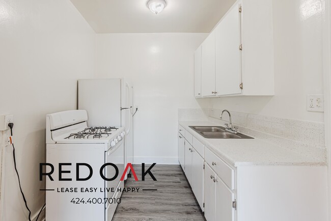 Photo - 5757 Franklin Ave Unit 310
