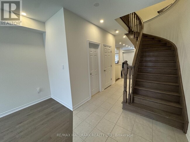 Photo - 3945 Leonardo St