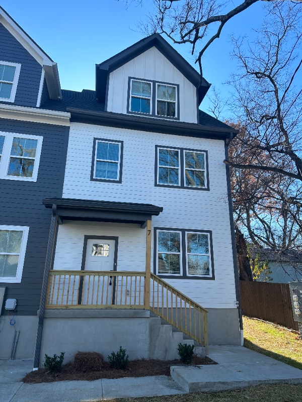 Building Photo - 200 Raymond St