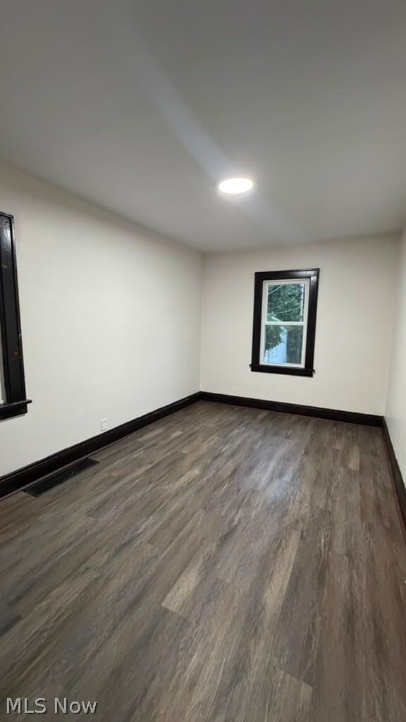 Photo - 10009 Sladden Ave