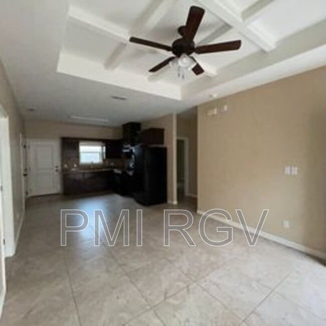 Photo - 2601 E Garfield Ave Unit 2