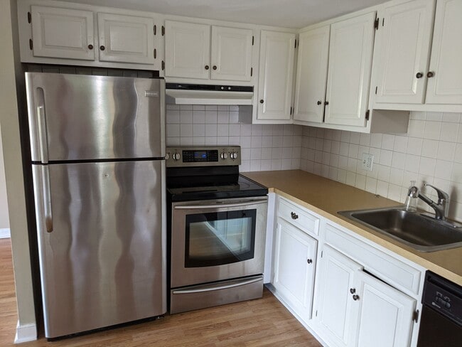 Building Photo - 392 Broadway Unit 64 Rental