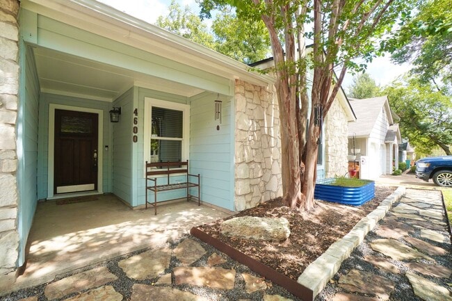 4600 Pelham Dr
