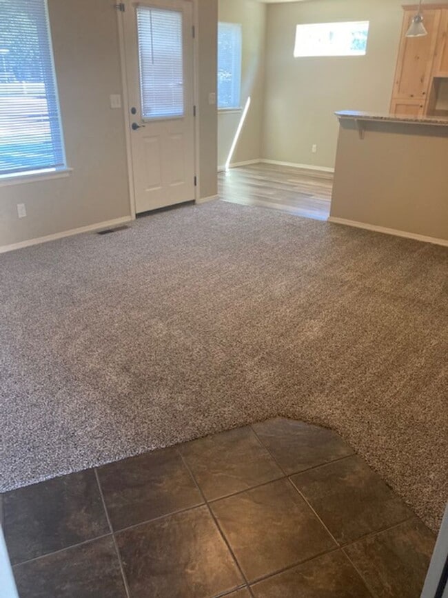6684 W Winston Ln Unit 201