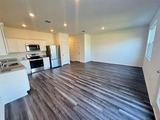 Photo - 23 Padley Dr