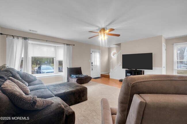 Photo - 30 Shilling Way