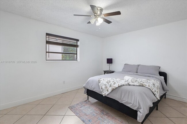 Photo - 5726 SW 20th St