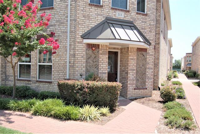 Photo - 213 Lily Ln