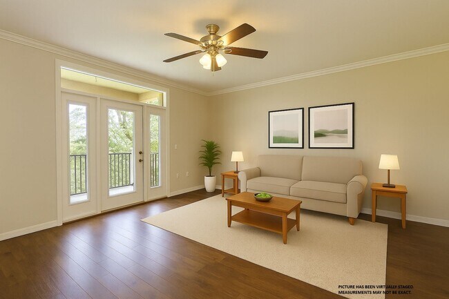 Photo - 2x2 Updated! New flooring, Stainless Steel...