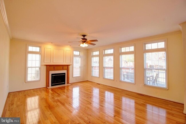 Photo - 1828 Weybridge Rd