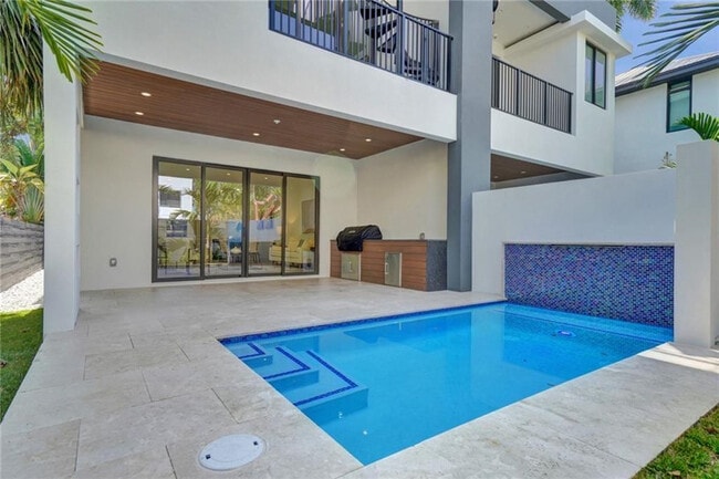 Photo - 1211 SE 1st St