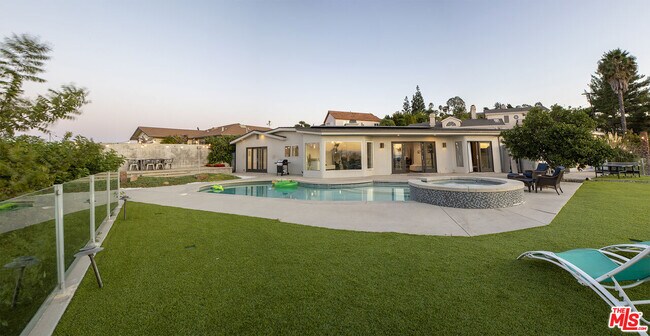 Photo - 3624 Glenridge Dr