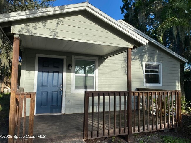 Photo - 1907 Fletcher St
