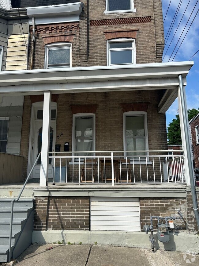 Building Photo - 312 N 14th St Unit 2 Rental