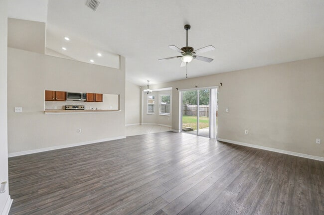 Photo - 865 Terranova Rd