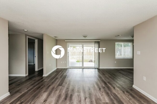 Photo - 3 Bedroom Pet-Friendly Home in Port Richey, FL with Main Street Renewal