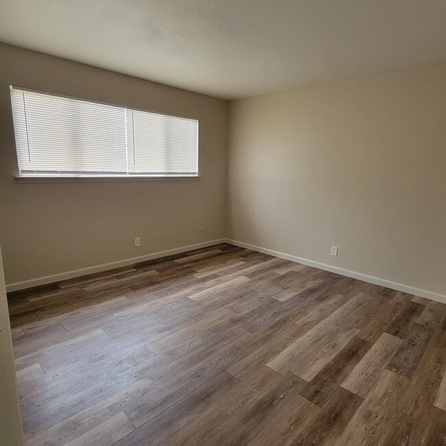 1321 E San Bruno Ave Unit C
