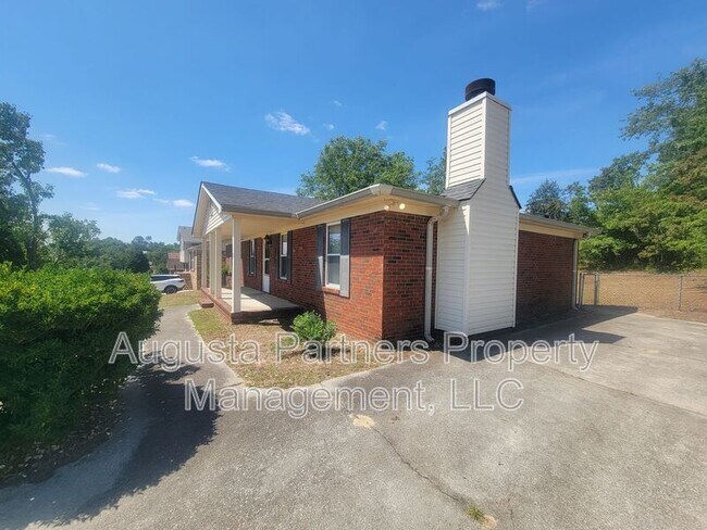 Photo - 2803 Ptarmigan Rd