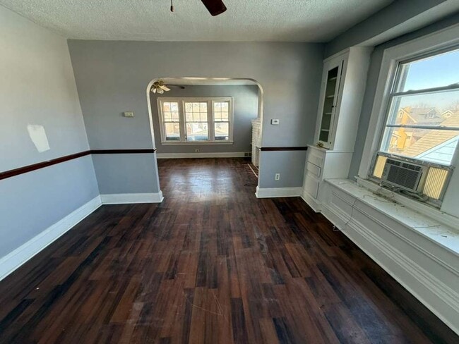 Photo - 4913 E 85th St Unit Up