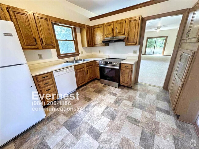 Building Photo - 101 Granby Ct Rental