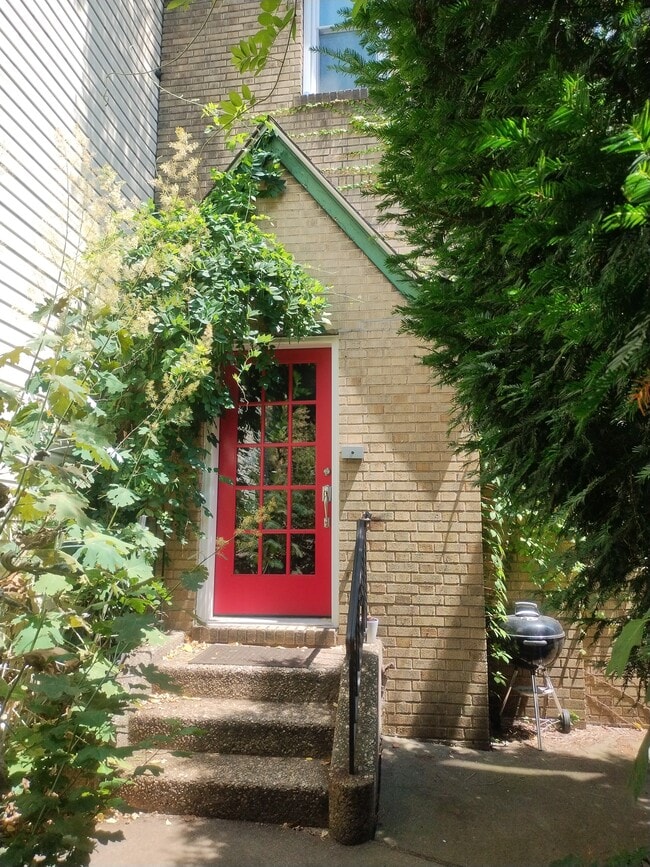 Photo - 48 Saint Pauls Ave Unit 1