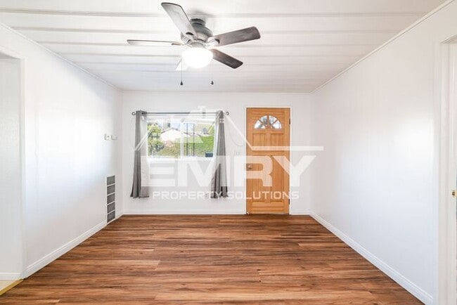 Photo - 2.5 bed 2 bath home for rent in Pico Rivera CA ready to move