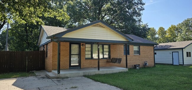 Building Photo - 740 S Kokomo Ave Rental