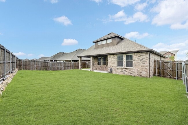 Photo - 1103 Wagon Wheel Way