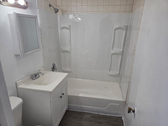 Photo - 801 E Division St Unit Apt. 5