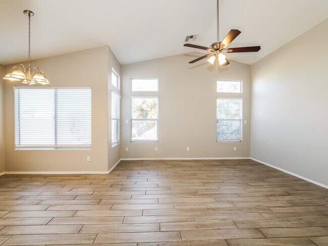 Photo - 3430 N Saffron