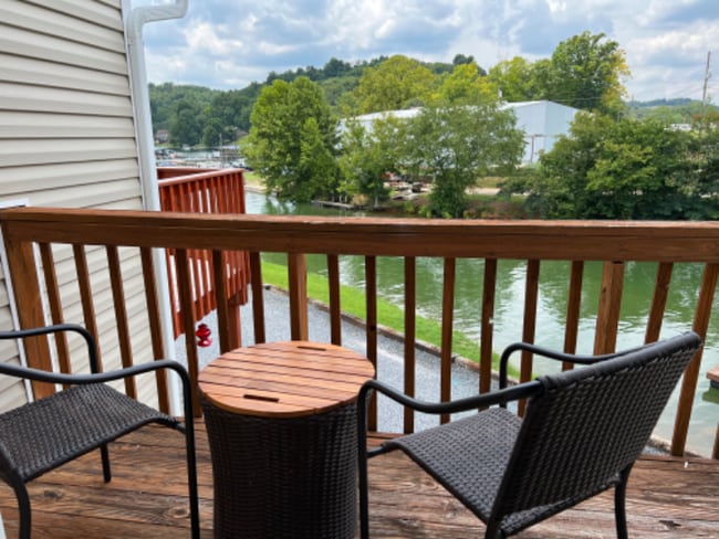 Building Photo - 516 Lakeside Dock Dr Unit 9