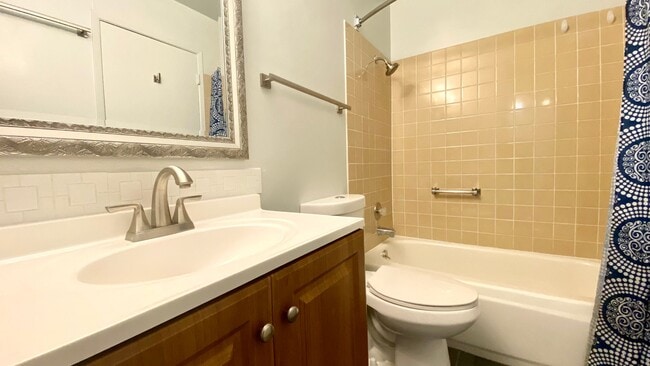 Photo - Top-floor Studio at Watergate Unit 491