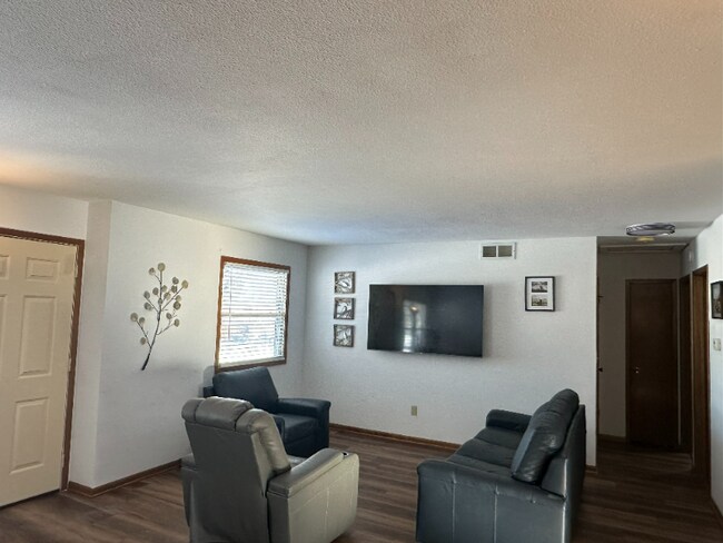 Photo - 1511 Hyvue St