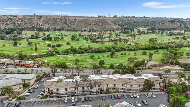 Building Photo - 6675 Mission Gorge Rd Unit A206 Rental