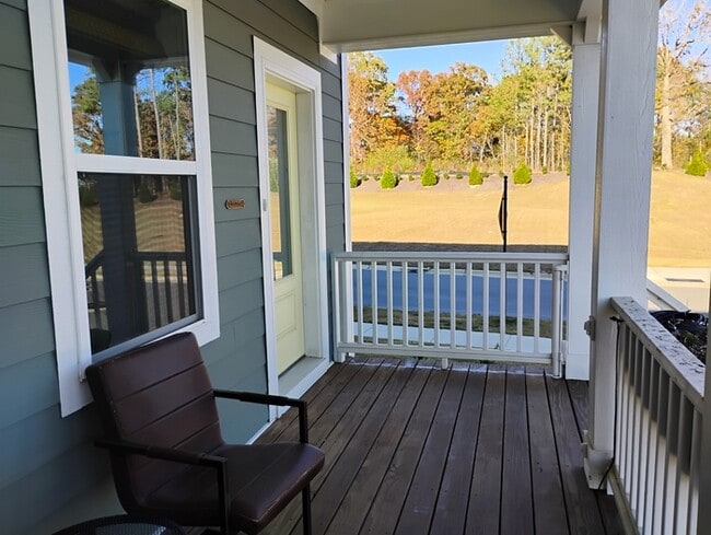 Photo - 353 Wash Holw Dr