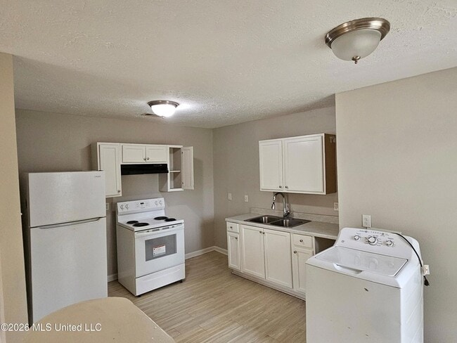 Photo - 229 Lawrence Rd