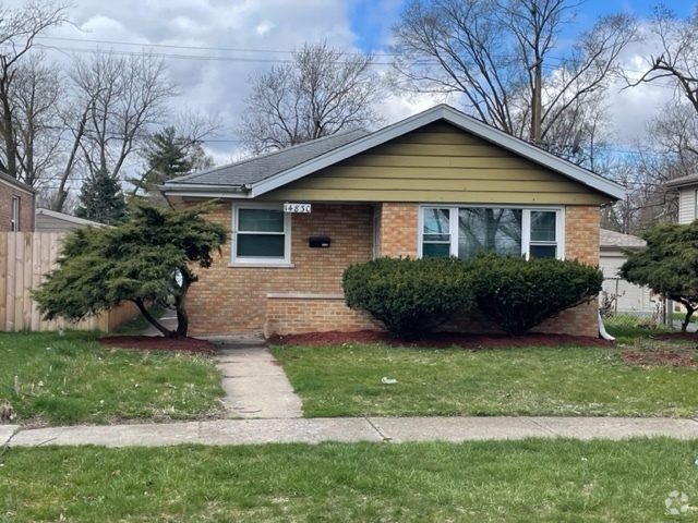 Building Photo - 14830 Cottage Grove Ave Rental