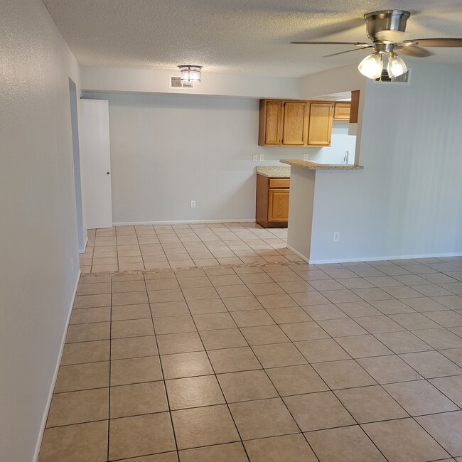 Photo - 4608 W Maryland Ave Condo Unit 137