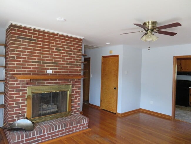 Photo - 412 Mac Arthur Ave