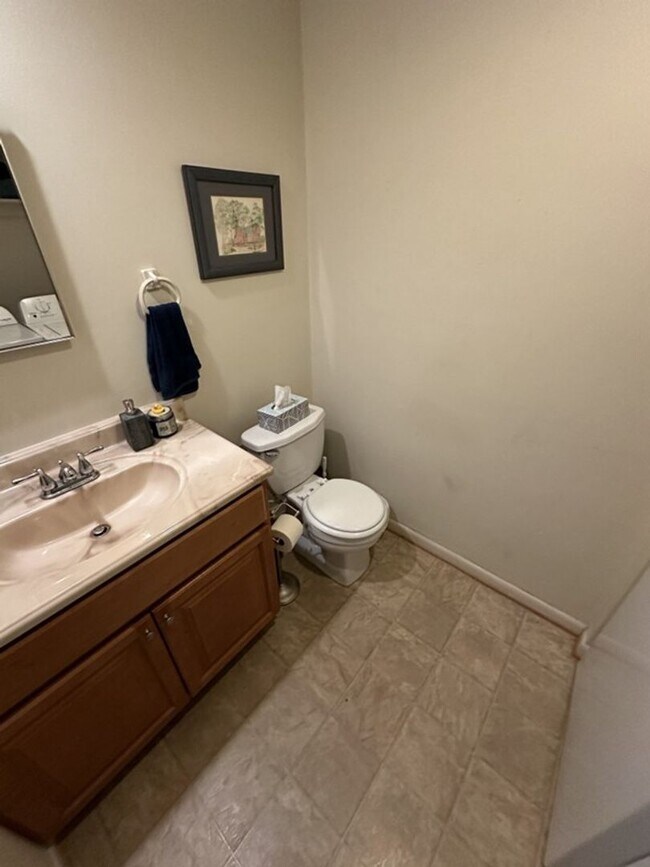 Photo - 2 bedroom/1.5 bathroom- The Midlands